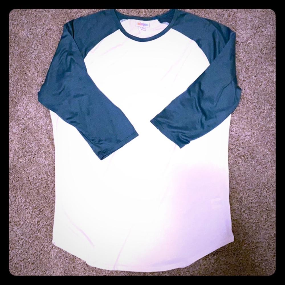 Lularoe Randy Tee